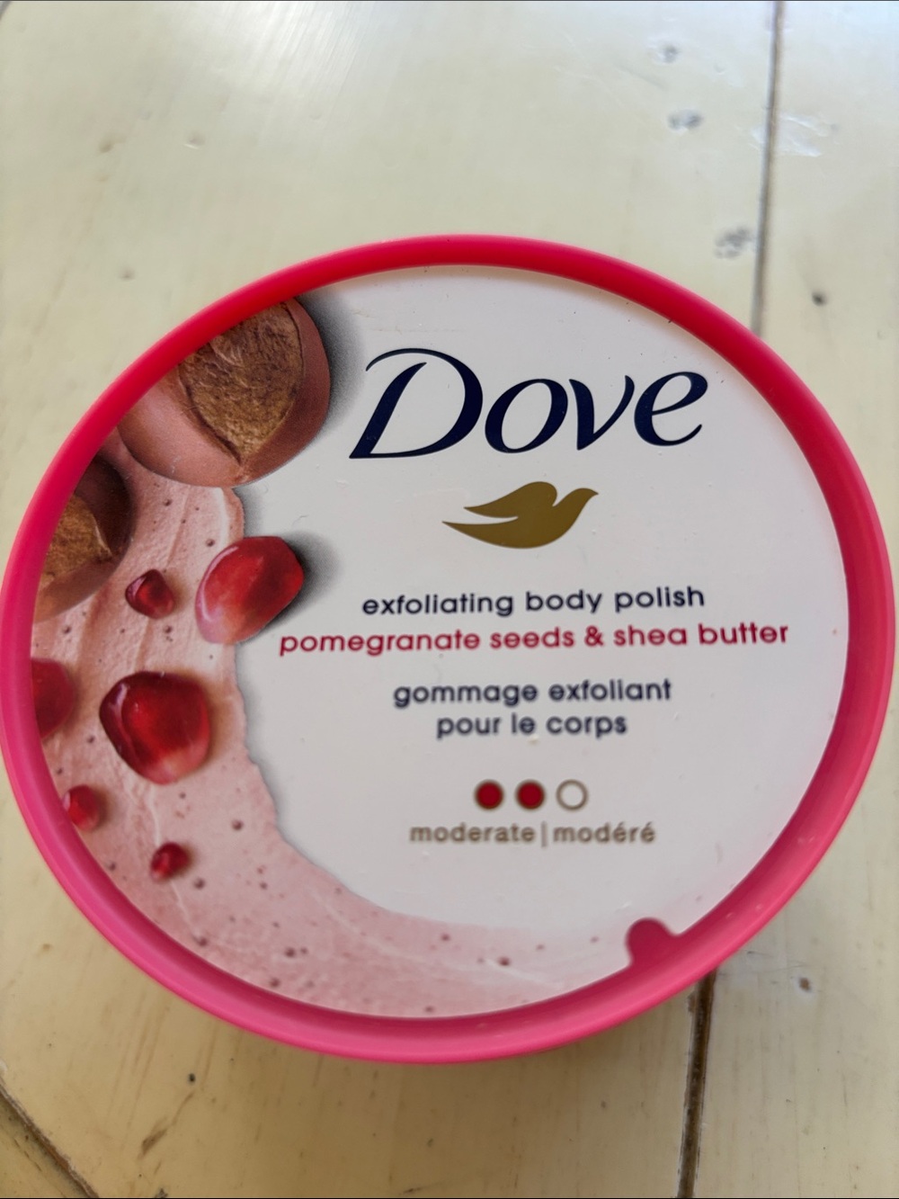 Dove Pomegranate Seeds & Shea Butter Exfoliating Body Polish — Pink